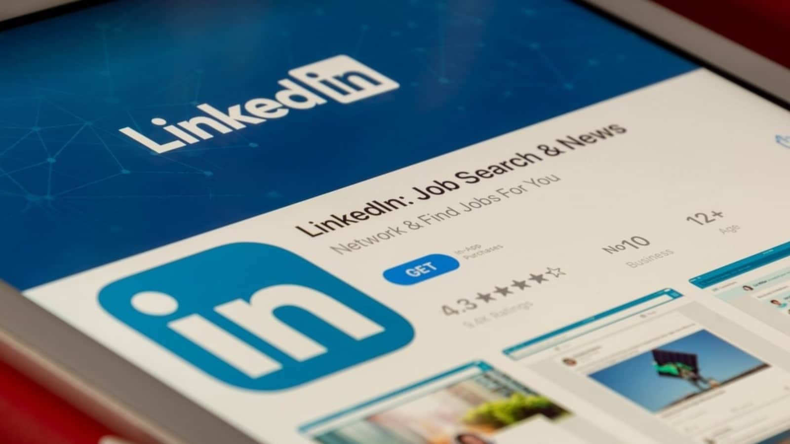 LinkedIn rolls out TikTok-like video feed for professionals; Know all about it